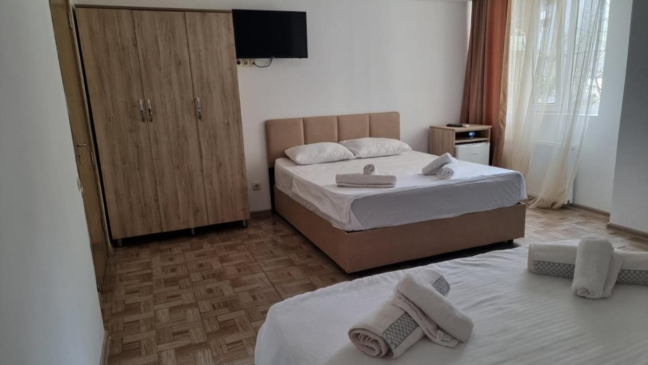 Femi Ji Hotel Batumi Exterior photo